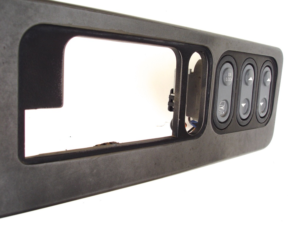 Gmc power door locks problems