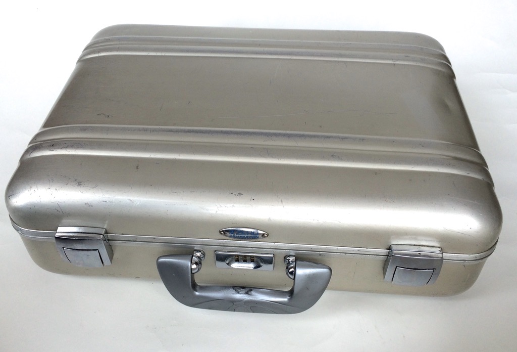 ZERO Halliburton Elite Attache r/ZEROHalliburton