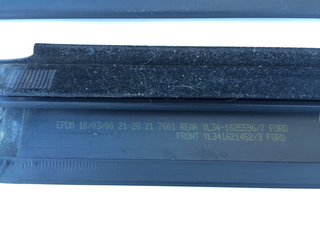 Windshield trim rubber ford #2
